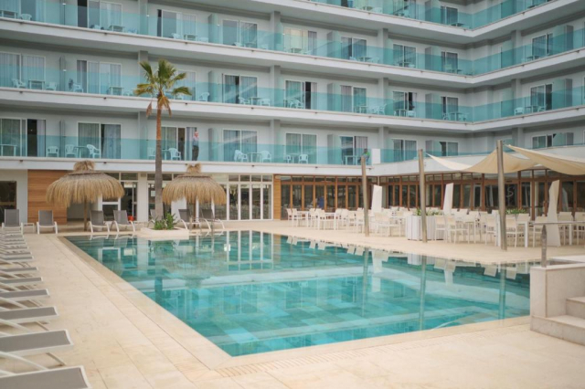 ULTIMELE LOCURI MALLORCA, AVION DIN CLUJ-NAPOCA, LA HOTEL BAHIA DEL SOL 4*, LA TARIFUL DE 1095 EURO/PERSOANA, DEMIPENSIUNE!