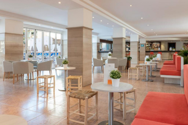 ULTIMELE LOCURI MALLORCA, AVION DIN CLUJ-NAPOCA, LA HOTEL HSM REINA DEL MAR 3*, LA TARIFUL DE 795 EURO/PERS, DEMIPENSIUNE!