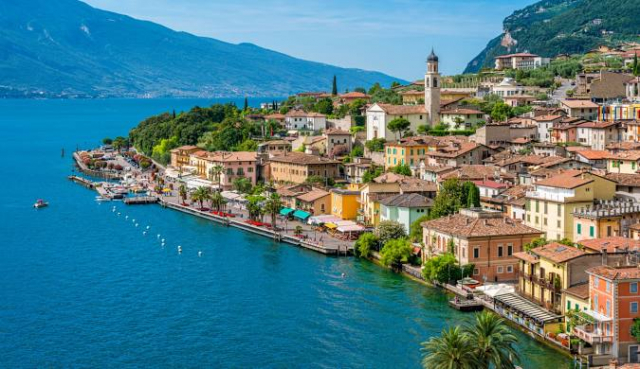 ULTIMELE LOCURI VENETIA SI EMILIA ROMAGNA, AVION DIN BUCURESTI, LA HOTEL DE 3*, LA TARIFUL DE 599 EURO/PERSOANA, DEMIPENSIUNE!