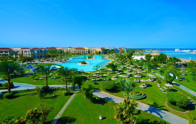 Sejur in Hurghada: 615 euro cazare 7 nopti cu All inclusive+ transport avion+ toate taxele 
