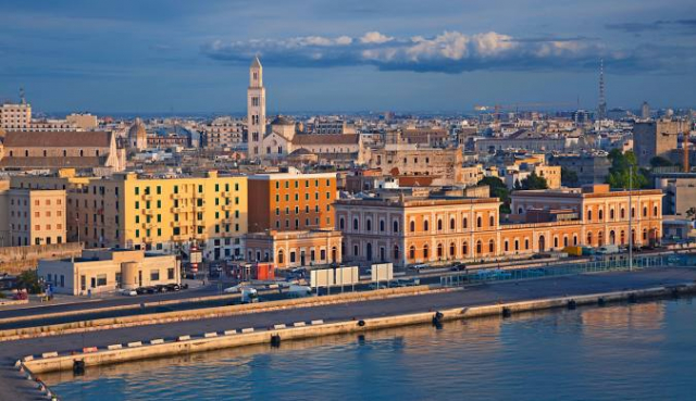 Super Ofertă către, Italia, Bari sejur 4 nopți, cu plecare din Cluj-Napoca! (B.B.)