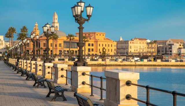 Super Ofertă către, Italia, Bari sejur 4 nopți, cu plecare din Cluj-Napoca! (B.B.)