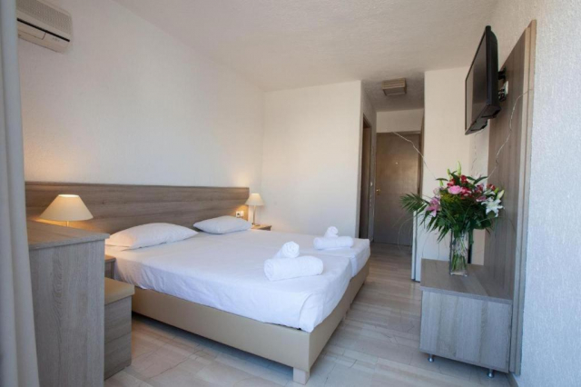 ULTIMELE LOCURI CRETA HERAKLION, AVION DIN CLUJ-NAPOCA, LA HOTEL CRETAN GARDEN 3* (ADULTS ONLY), TARIF DE 669 EURO/PERS, HB!