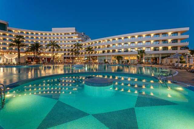 Last Minute Tenerife / plecare in 25.07 - Mediterranean Palace 5*