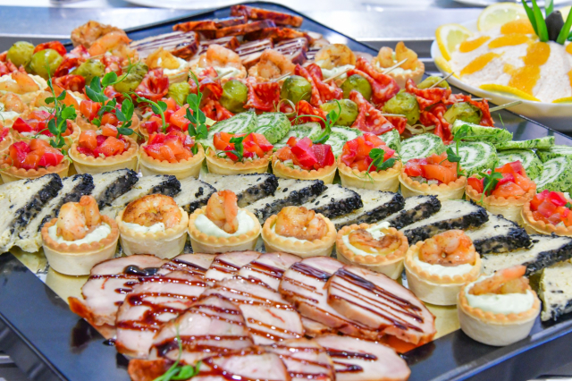 SUPER OFERTA MAMAIA, HOTEL ZENITH 4*, 5 NOPTI CAZARE CU ALL INCLUSIVE