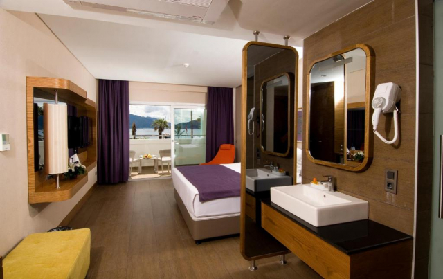 Sejur in Marmaris: 615 euro cazare 5 nopti cu Ultra All inclusive+ transport avion+ toate taxele