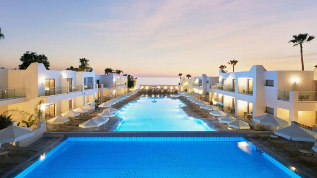 Super oferta catre Paphos, sejur 7 nopti, cu plecare din Bucuresti (O.R.)