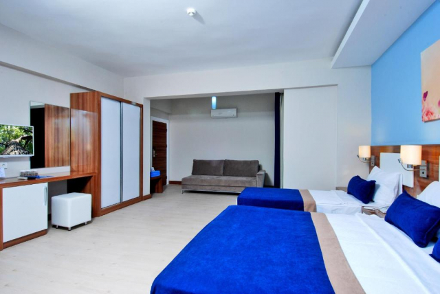 28.07 Last minute Antalya , zbor direct din Bucuresti 442 € , 7 nopti , taxe incluse