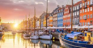 CITY BREAK COPENHAGA - 4 NOPTI CU ZBOR DIN BUCURESTI ✈