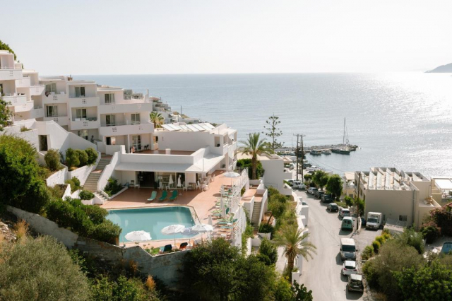 Sejur in Creta: 550 euro cazare 7 nopti cu All inclusive+ transport avion+ toate taxele