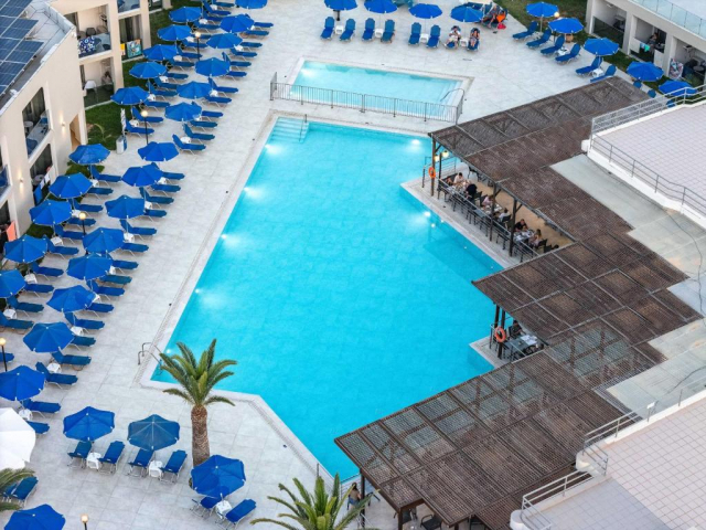 Sejur in Creta: 525 euro cazare 7 nopti cu All inclusive+ transport avion+ toate taxele
