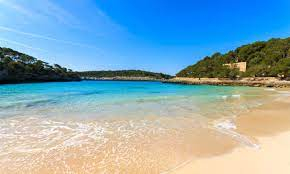 Vacanta de vara la plaja in Mallorca la doar 1075 euro ,avion din Timisoara!!! Samos 