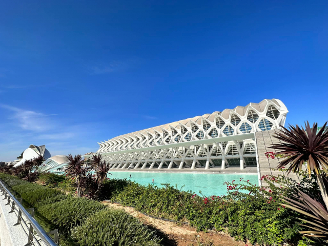 03.10 Zbor Bucuresti, Spania VALENCIA, 7 nopti cu demipensiune 615 euro/ transfers+taxe aeroport incluse
