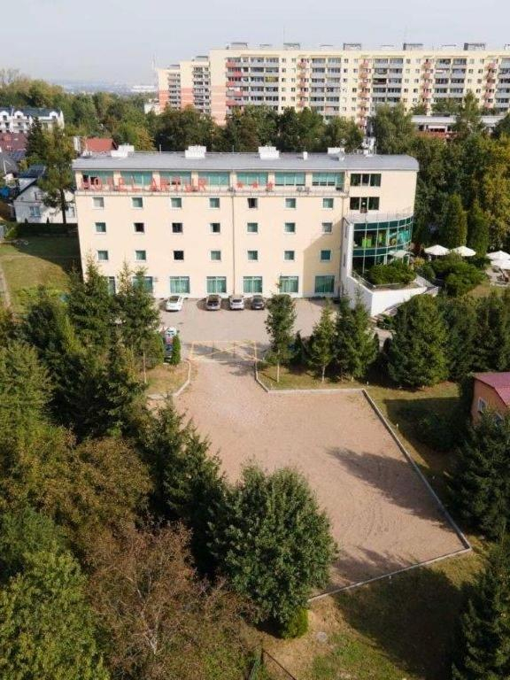 04.10 Senior Holidays POLONIA 2025, 8 zile ,avion , pret/ persoana =619Eur