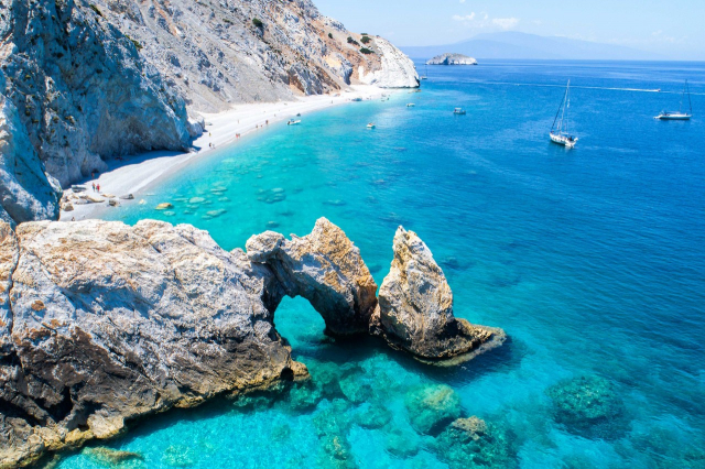 SKIATHOS - SEJUR DE 7 NOPTI CU ZBOR DIN CLUJ NAPOCA (T.L)