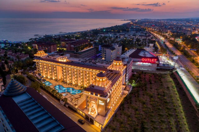 Sejur in Antalya: 850 euro cazare 6 nopti cu Ultra All inclusive+ transport avion+ toate taxele 
