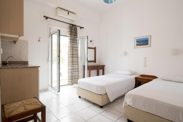 ULTRA LAST MINUTE INSULA CRETA IBSISCUS MALIA ZBOR CHARTER DIN OTOPENI CU TAXE INCLUSE