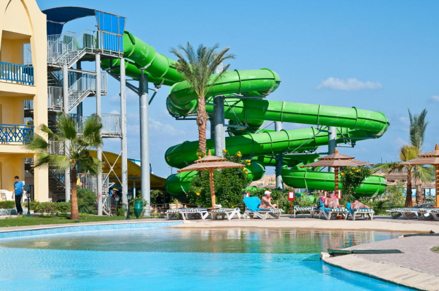 Sejur in Hurghada: 575 euro cazare 7 nopti cu Ultra All inclusive+ transport avion+ toate taxele 