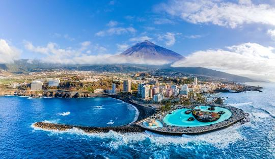 ULTIMELE LOCURI TENERIFE, SENIOR VOYAGE, AVION DIN BUCURESTI, LA HOTEL DE 4*, LA TARIFUL DE 899 EURO/PERS, DEMIPENSIUNE!