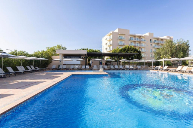 Last Minute Ibiza/Spania - Invisa Hotel Es Pla Adults Only - plecare in 14.08