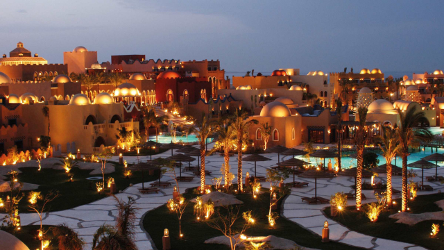 Sejur in Hurghada: 560 euro cazare 7 nopti cu All inclusive+ transport avion+ toate taxele 