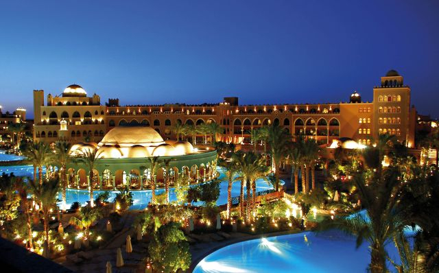 Sejur in Hurghada: 560 euro cazare 7 nopti cu All inclusive+ transport avion+ toate taxele 