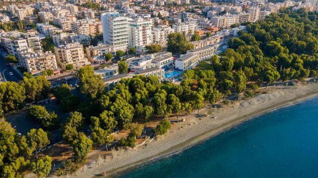 Last Minute Cipru/Limassol din Iasi - Park Beach Hotel 3* - plecare in 19.08