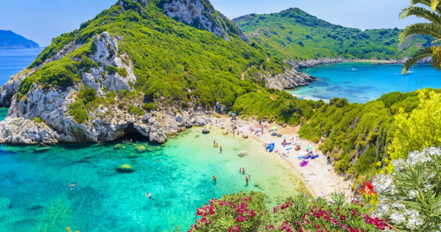 Sejur la plaja in Corfu la doar 610 euro,avion din Timisoara!!!Mediterranean Blue 