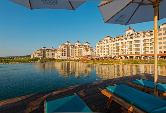 Sejur cu All inclusive la Sunrise All Suites Resort 4^: 1 copil pana la 14 ani gratuit 