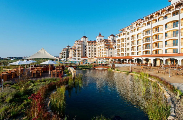 Sejur cu All inclusive la Sunrise All Suites Resort 4^: 1 copil pana la 14 ani gratuit 