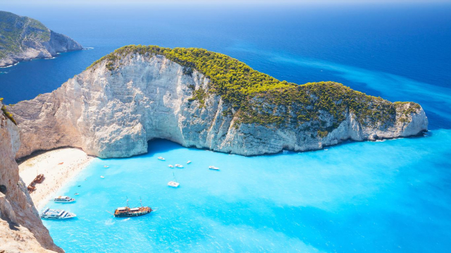  Sejur la plaja in Zakynthos la doar 759 euro,avion din Bucuresti!!!ASTIR PALACE 4*