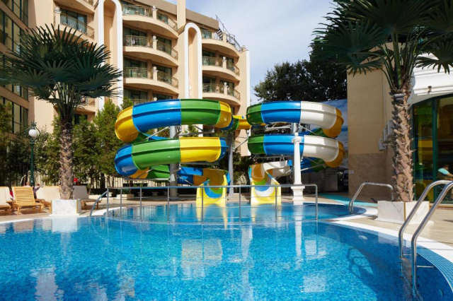 Sejur cu Ultra All inclusive in Sunny Beach la Planeta Hotel&amp;Aqua Park 4*: 1 copil pana la 12 ani gratuit 