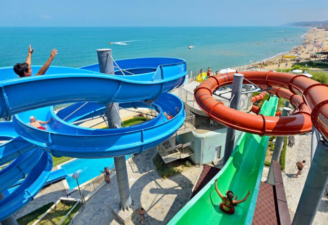 Sejur cu All inclusive la Sol Luna Bay 4^: 1 copil pana la 12  ani gratuit 