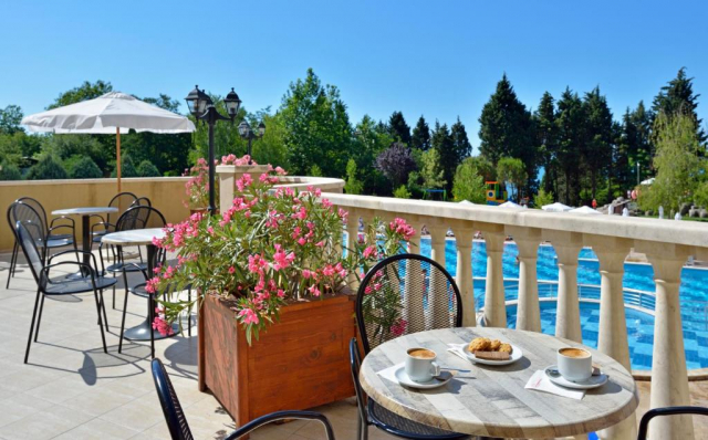 Sejur cu All inclusive la Sol Nessebar Bay&amp;Mare 4*: 1 copil pana la 12 ani gratuit 
