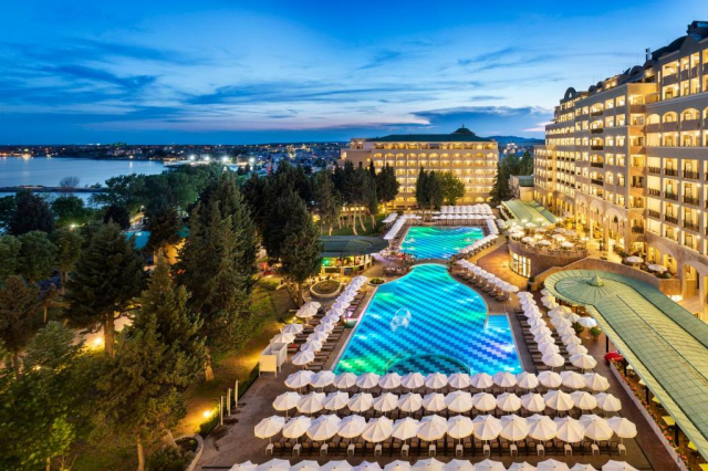 Sejur cu All inclusive la Sol Nessebar Palace 5*: 1 copil pana la 12 ani gratuit 