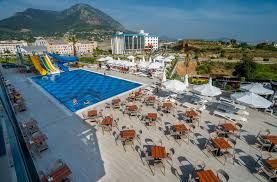 SUPER DEAL PLECARE IN 17.08.2025 HOTEL CAMPUS HILL 5*  ALL INCLUSIVE PRET 545 EURO