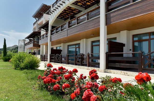 Sejur cu All inclusive la White Lagoon 4*: 1 copil pana la 12 ani gratuit 