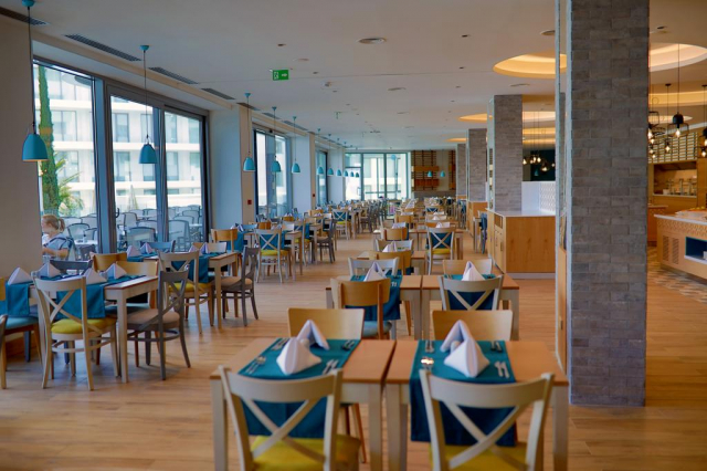 Sejur cu All inclusive la hotel Astoria 4*: 1 copil pana la 12 ani gratuit 