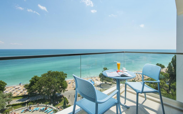 Sejur cu All inclusive la hotel Astoria 4*: 1 copil pana la 12 ani gratuit 