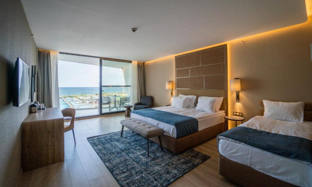 Sejur cu Ultra All inclusive la hotel Wave Resort 5*; 1 copil pana la 13 ani gratuit 