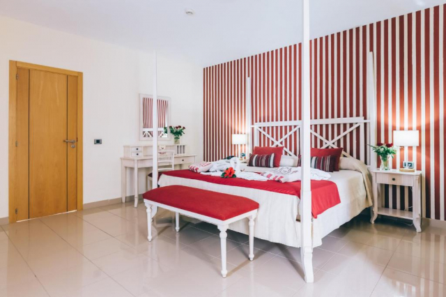 ULTRA LAST MINUTE TENERIFE 5***** ALL INCLUSIVE GRAND MUTHU - ZBOR CHARTER DIN OTOPENI CU TOATE TAXELE INCLUSE