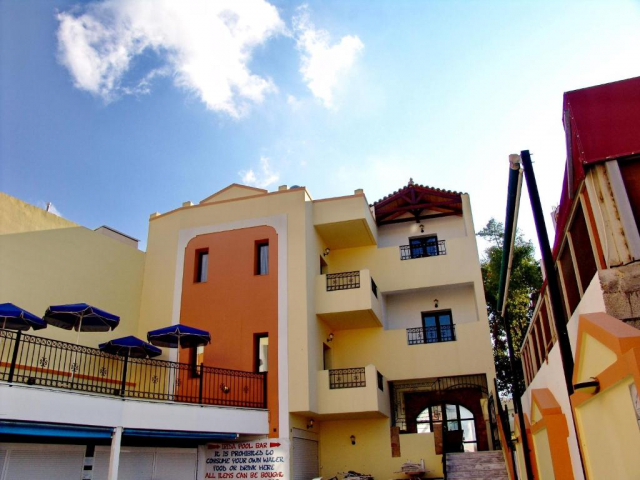 ULTIMELE LOCURI CRETA HERAKLION, AVION DIN BUCURESTI, LA IRIDA APARTMENTS  3*, LA TARIFUL DE 416 EURO/PERSOANA, MIC DEJUN!