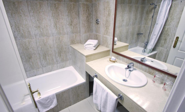 ULTRA LAST MINUTE TENERIFE 7 NOPTI 3*** RF ASTORIA  ZBOR CHARTER DIN TIMISOARA CU TAXE INCLUSE