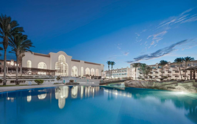ULTIMELE LOCURI HURGHADA, AVION DIN CLUJ-NAPOCA, LA HOTEL PYRAMISA BEACH  5*, LA TARIFUL DE 584 EURO/PERS, ALL INCLUSIVE! 