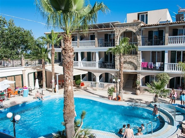 Sejur in Zakynthos: 700 euro cazare 7 nopti cu All inclusive+ transport avion+ toate taxele