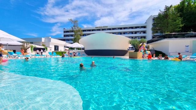 ULTRA LAST MINUTE LITORAL, NEPTUN , HOTEL GRAND CARAIMAN, 5 NOPTI CAZARE CU ALL INCLUSIVE
