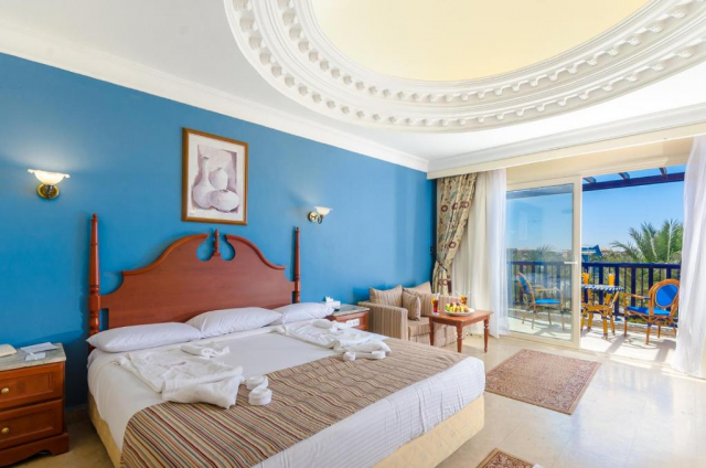 ULTIMELE LOCURI HURGHADA, AVION DIN CLUJ-NAPOCA, LA HOTEL TITANIC BEACH 5*, LA TARIFUL DE 765 EURO/PERSOANA, UAI!