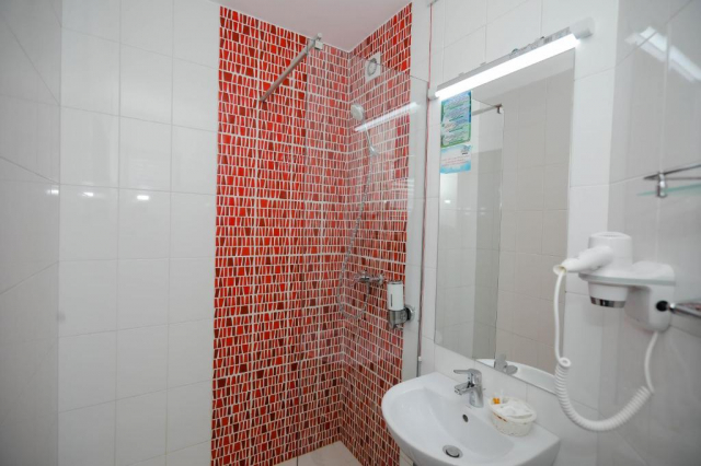 LAST MINUTE MINERVA GRAND HOTEL RESORT &amp; SPA 4*, BAILE HERCULANE, 5 NOPTI CAZARE CU MIC DEJUN SAU DEMIPENSIUNE