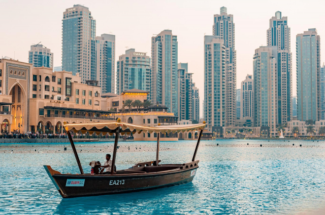 SUPER OFERTA DUBAI 7 NOPTI CAZARE CU MIC-DEJUN ARABIAN PARK DUBAI - EDGE BY ROTANA 3*