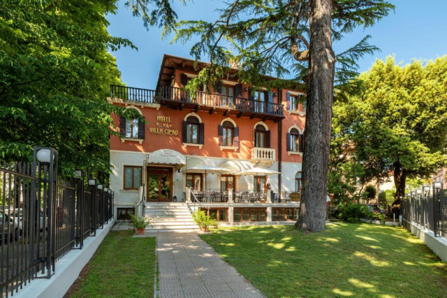 Super oferta Italia - Venzia &amp; Mestre, cu plecare din Cluj Napoca, sejur de 3 nopti / 4 zile (KCM)